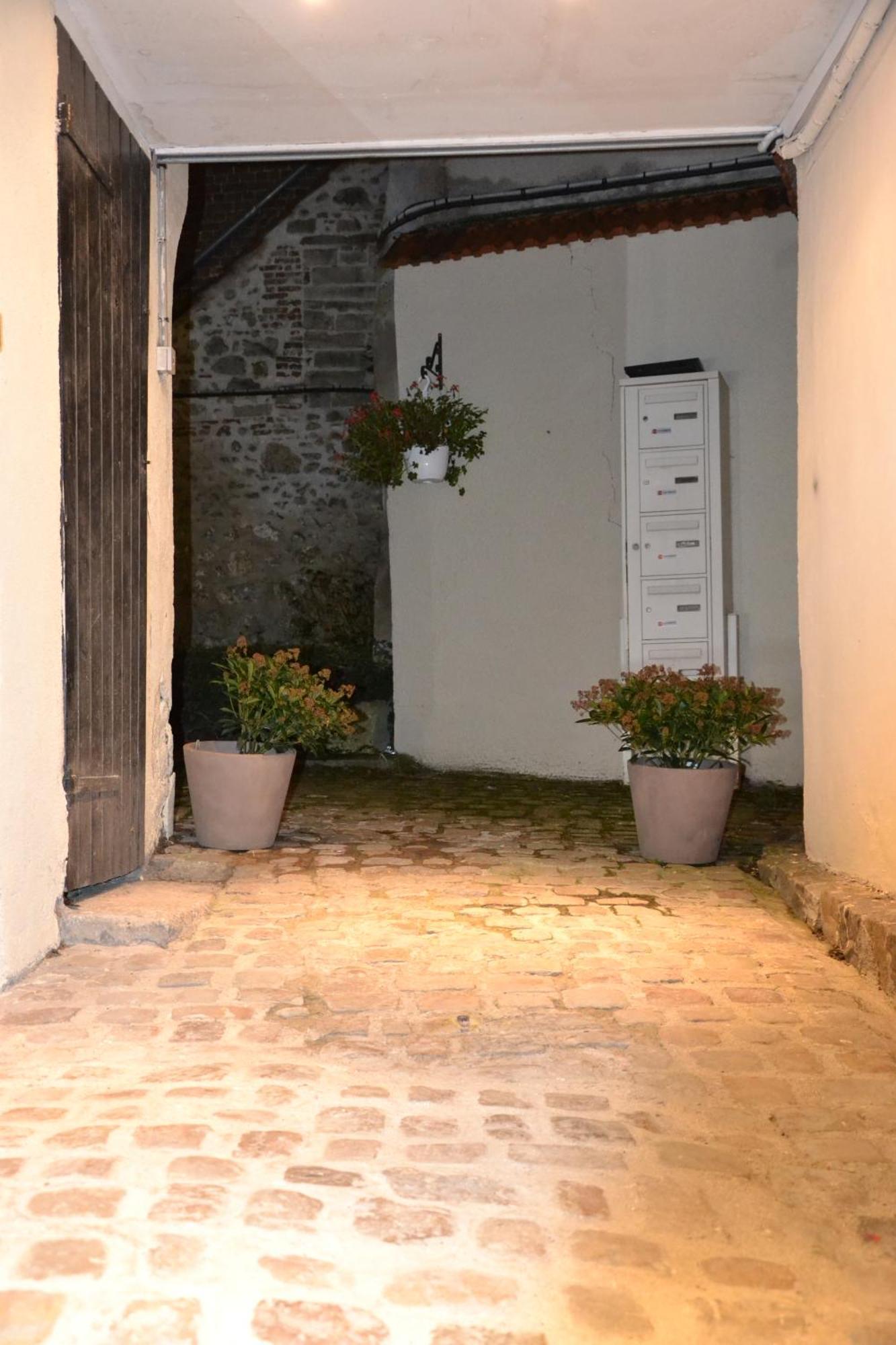 Le Clos Saint Martin Лаон Екстериор снимка