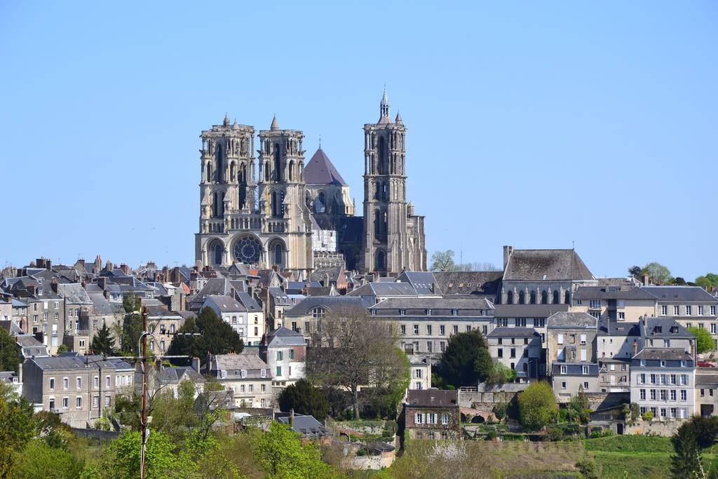 Le Clos Saint Martin Лаон Екстериор снимка